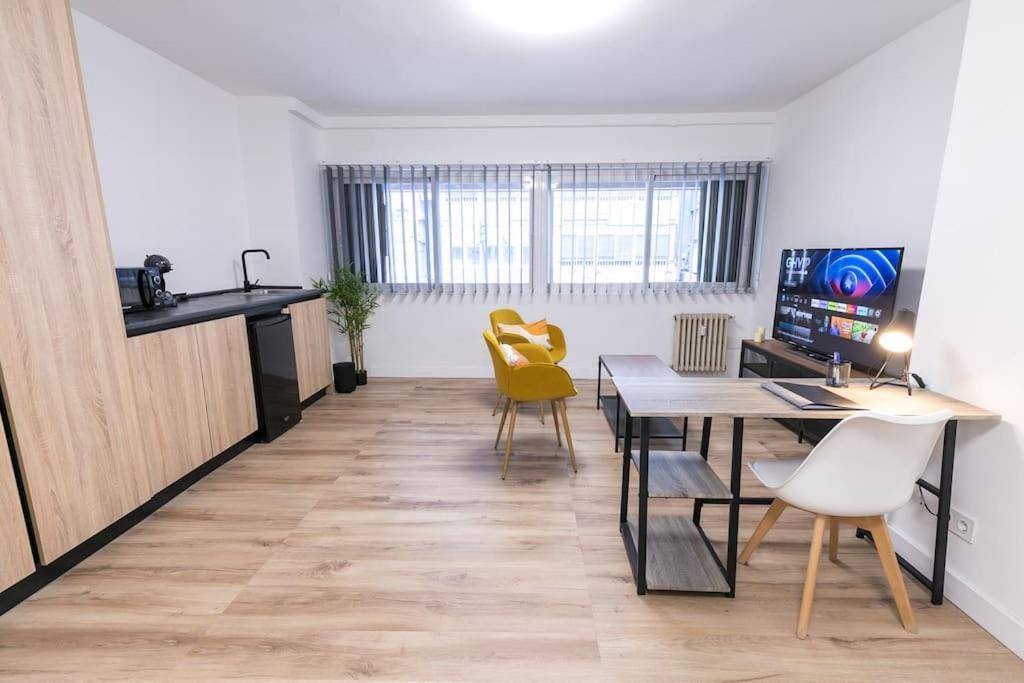 Estudio-Oficina Moderno, Centro De Jaén Eksteriør bilde