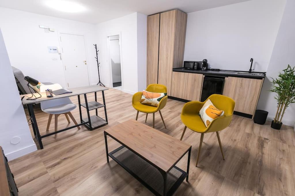 Estudio-Oficina Moderno, Centro De Jaén Eksteriør bilde